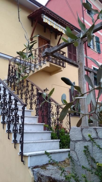 Ca'Di Gilbi E Pasqui Lägenhet La Spezia Exteriör bild
